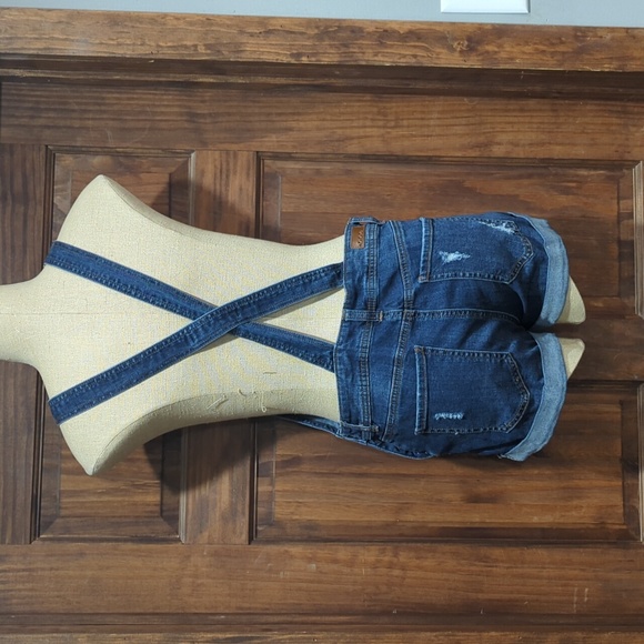 Dollhouse Distressed Jean Overall shorts - Picture 3 of 3